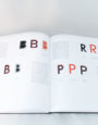 Schriftanalyse der ITC Avant Garde: Felix Stoffel, Simona Priller, Josephin Oschmann, Typografie 2 bei Prof. Sybille Schmitz
